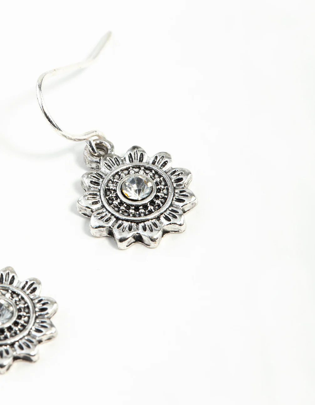 Antique Silver Sun Diamante Earrings - Image 29