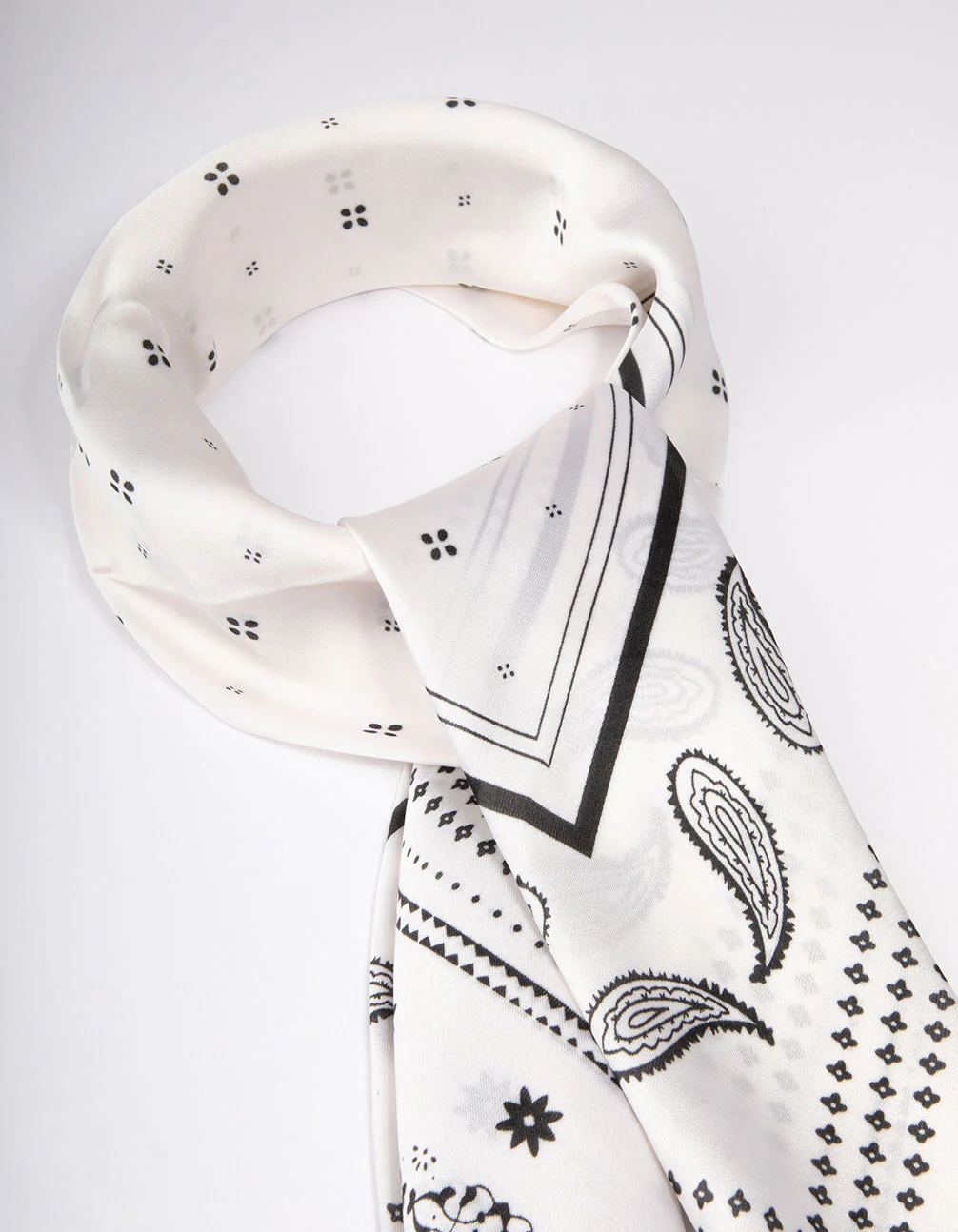 Black & White Fabric Paisley Satin Scarf - Image 2