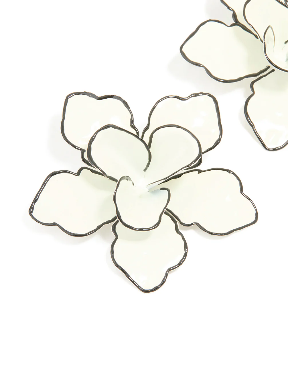 Black & White Five Petal Flower Stud Earrings - Image 4