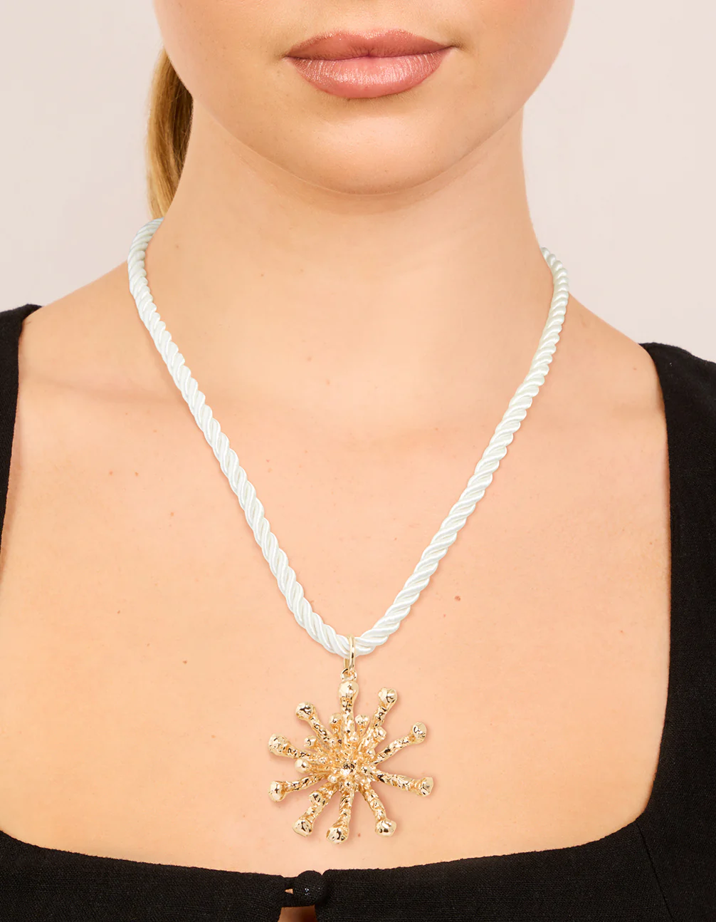 Cream Rope Coral Pendant Necklace - Image 2