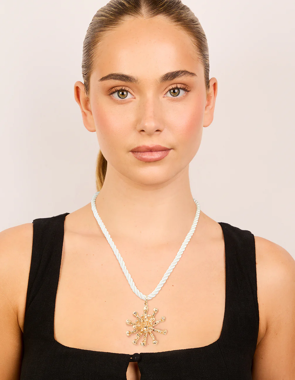 Cream Rope Coral Pendant Necklace - Image 3