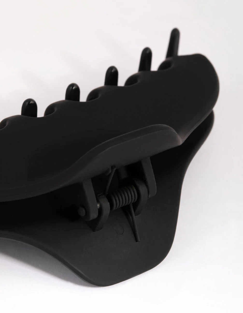 Matte Black Essential Claw - Image 3