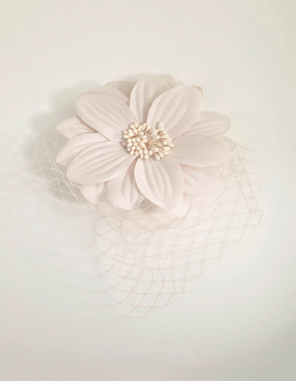 Mesh Detail Blush Flower Clip