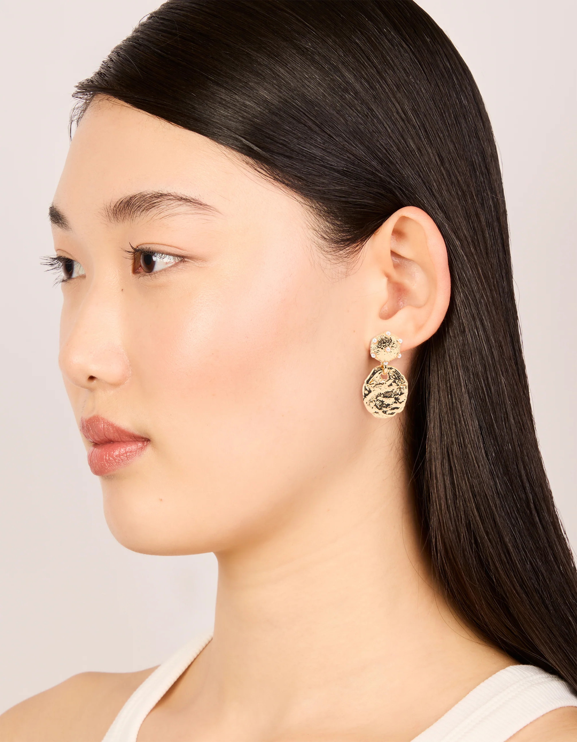 Gold Molten Circle Drop Earrings - Image 3