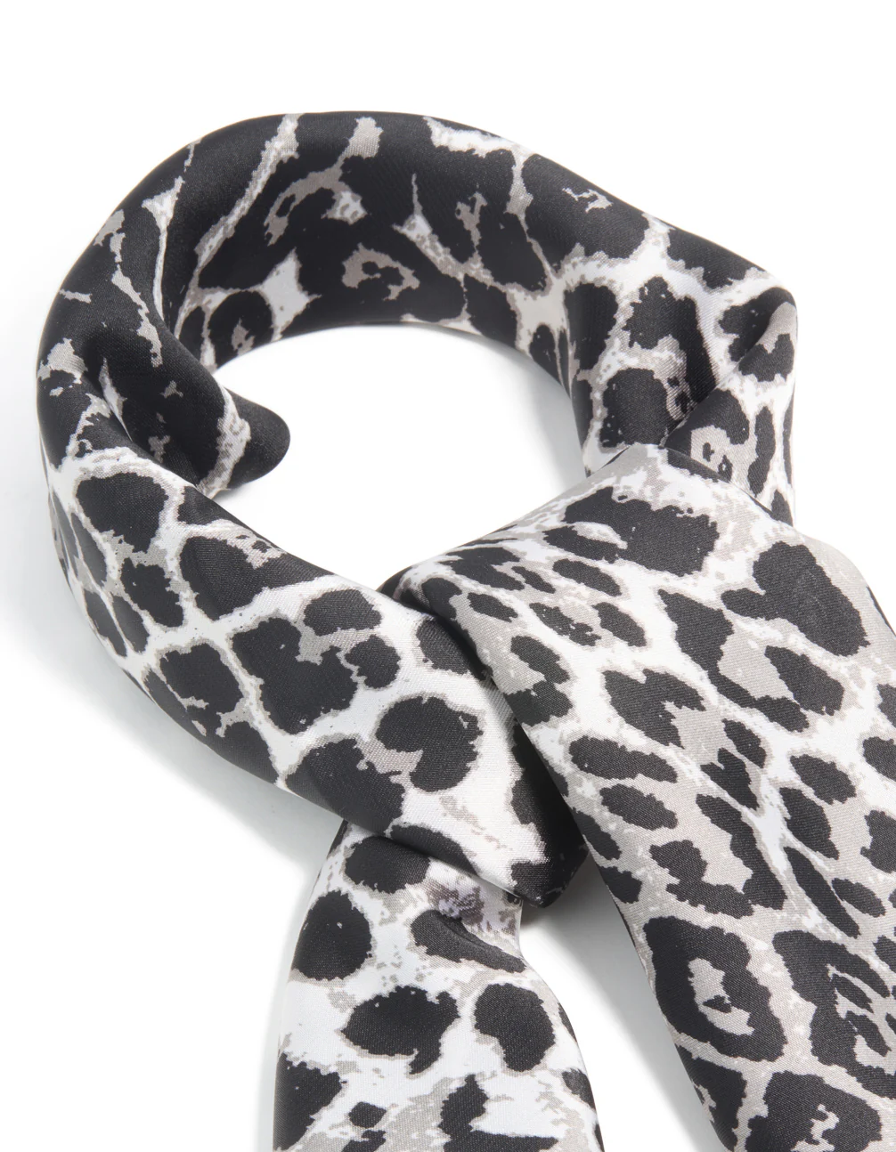 Monochrome Leopard Fabric Scarf - Image 2