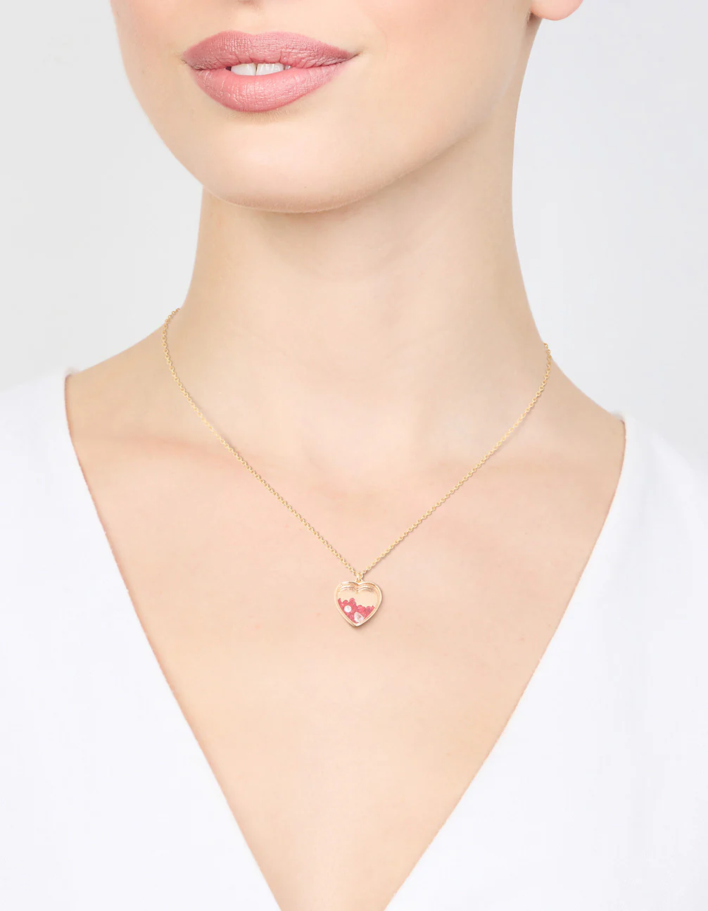 Red Diamante Heart Shaker Necklace - Image 2