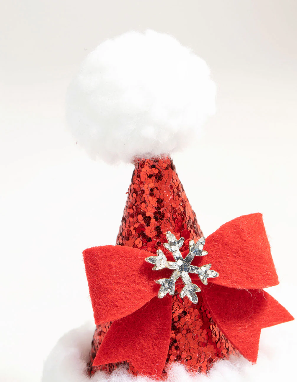 Red Sequin Santa Hat Hair Clip - Image 2