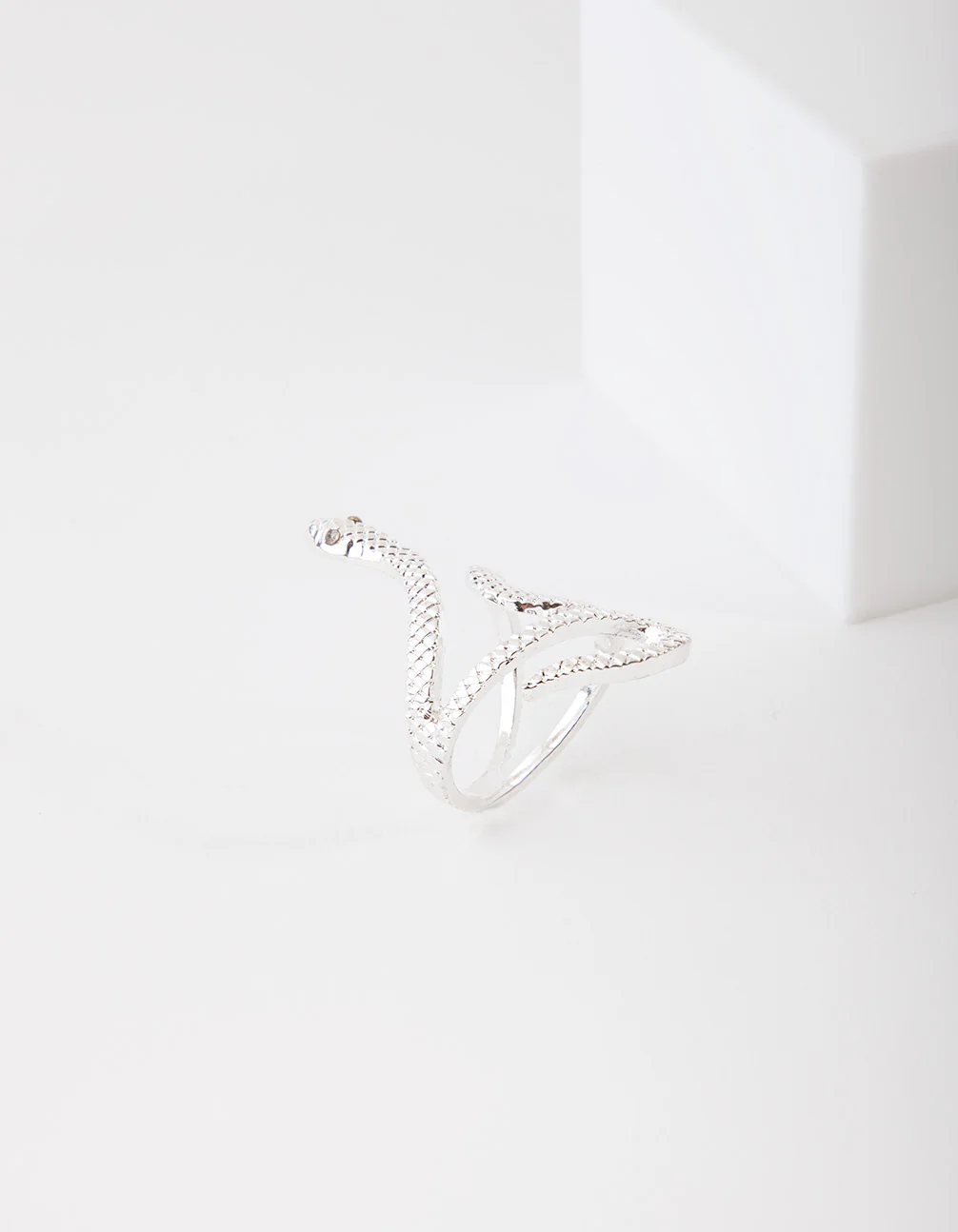 Silver Etched Snake Ring - Image 2