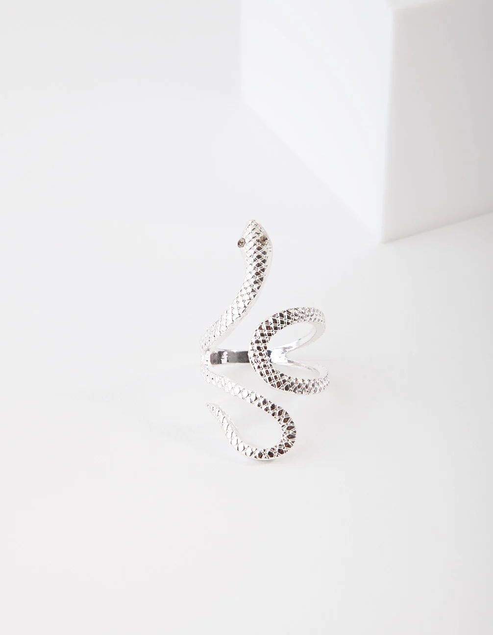 Silver Etched Snake Ring - Image 8