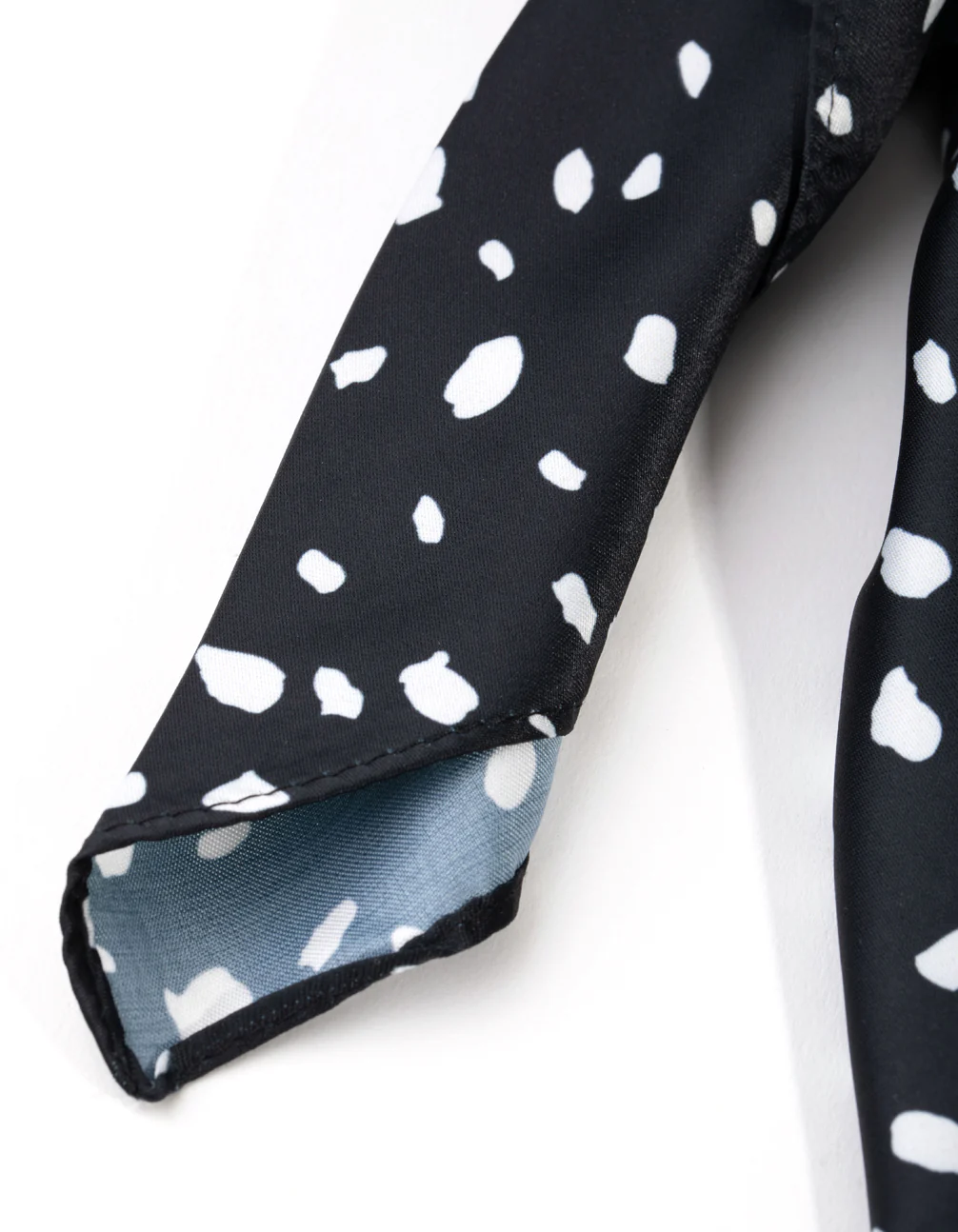 Fabric Spotted Scarf - Image 3