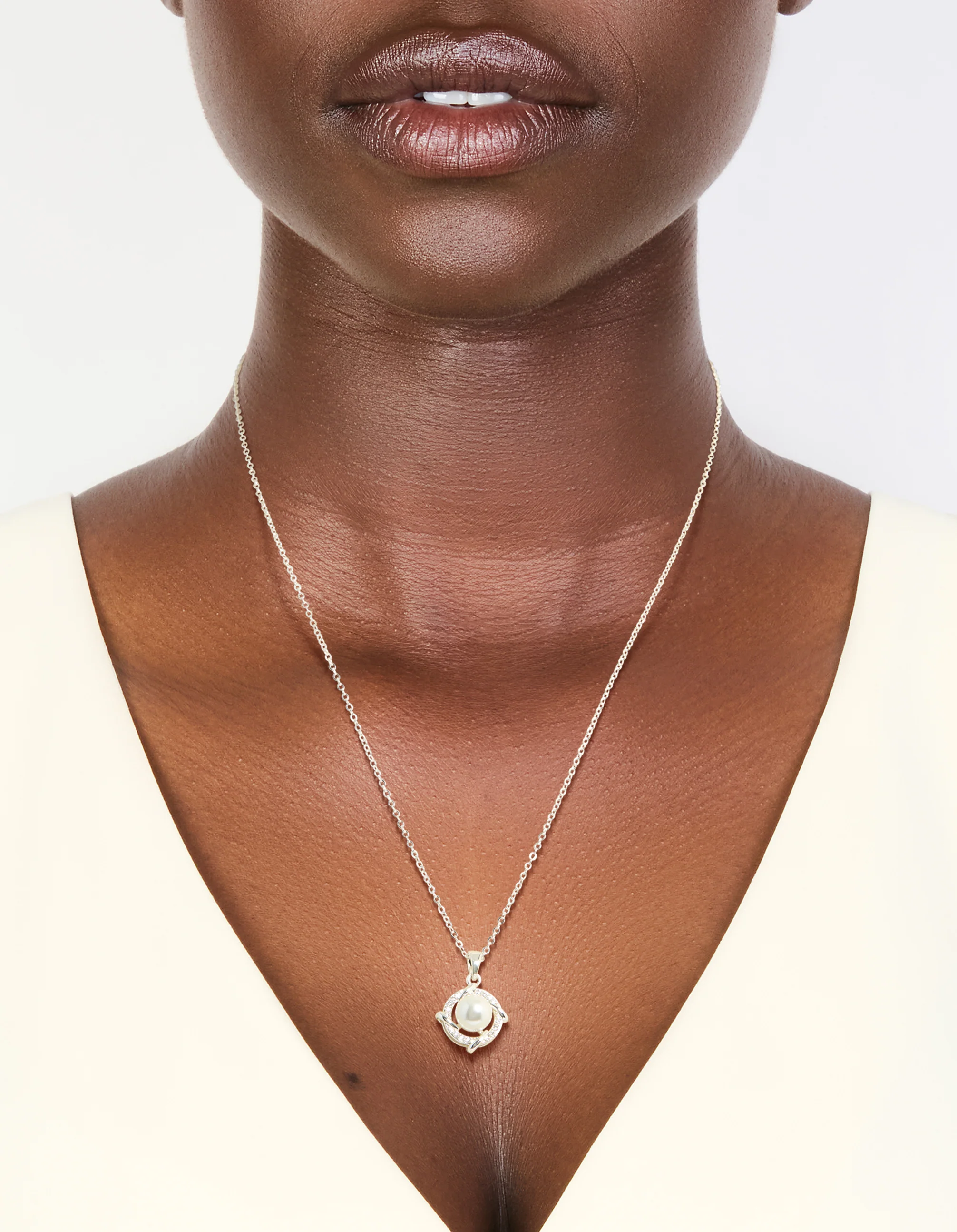 Silver Plated Cubic Zirconia Pearl Centre Pendant Necklace - Image 2