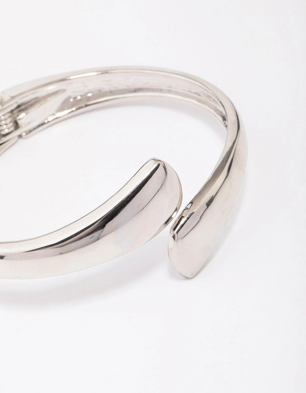 Silver Twisted Wrist Cuff - Image 2