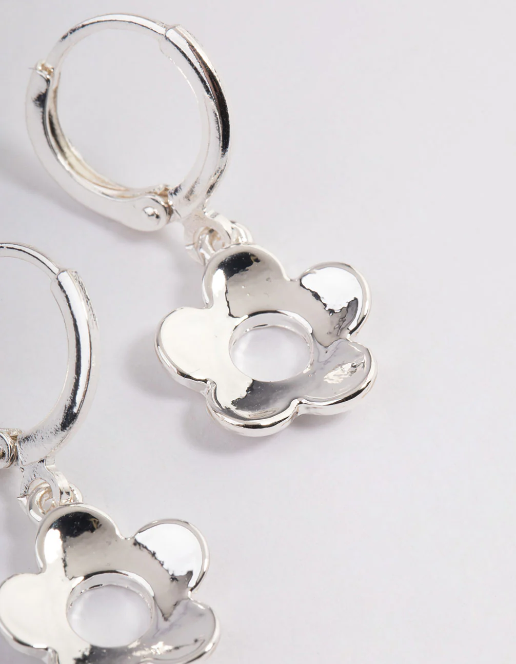 Silver '90s Flower Mini Hoop Earrings - Image 3