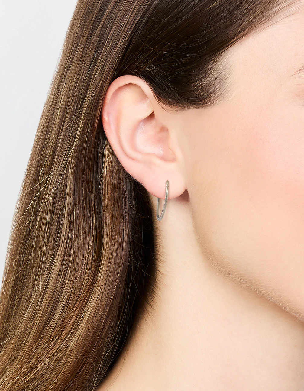 Titanium Sleeper Earrings 16 mm - Image 2