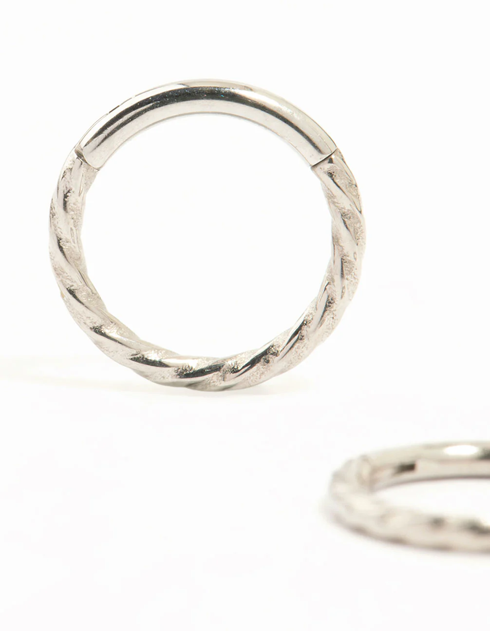 Titanium Twisted Sleeper Earrings 8 mm - Image 4