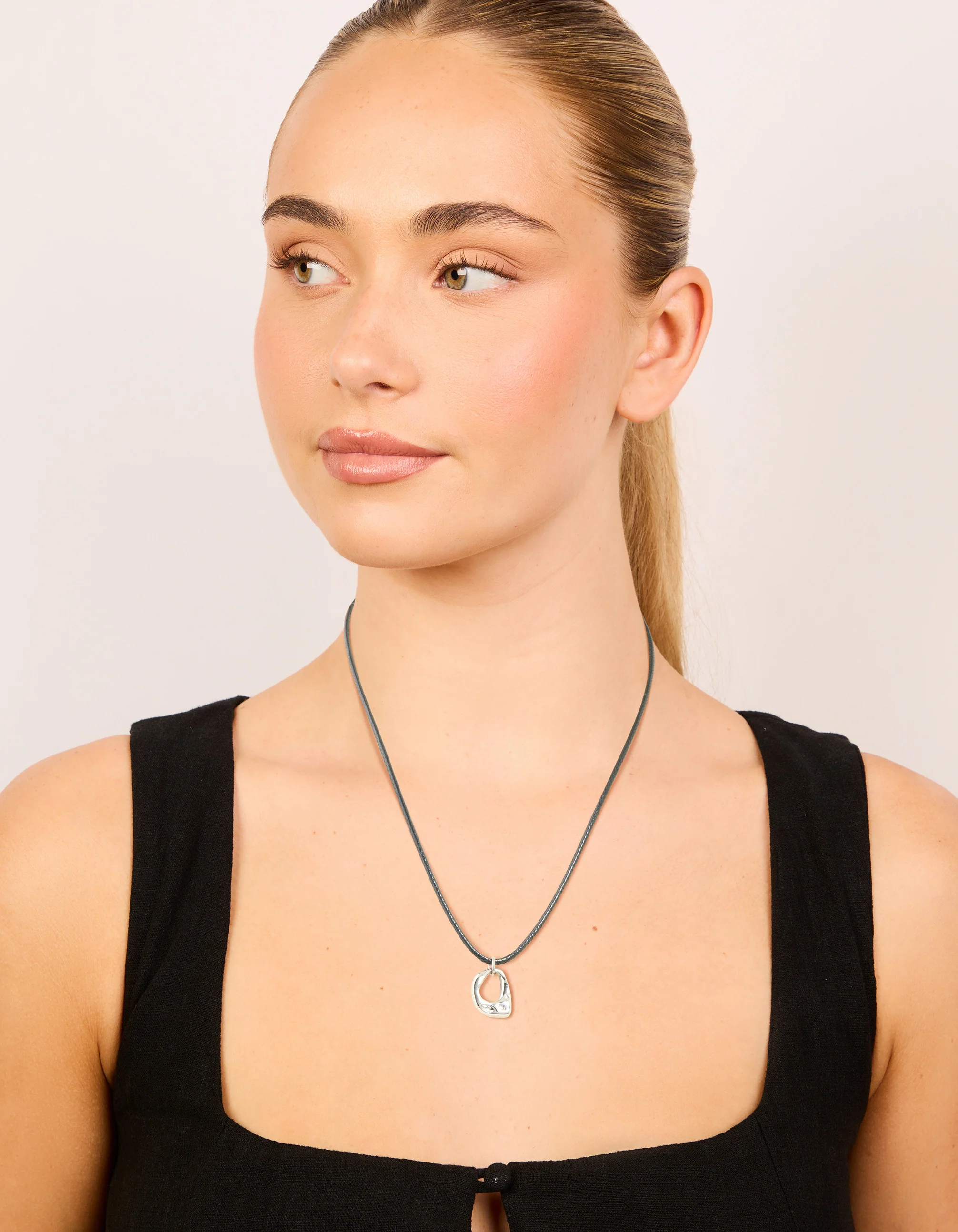 Waterproof Stainless Steel Small Pendant Cord Necklace - Image 3