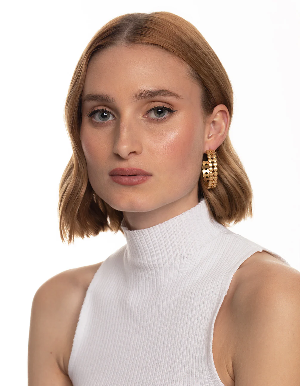 Worn Gold Two Row Circle Hoop Earrings - Image 3