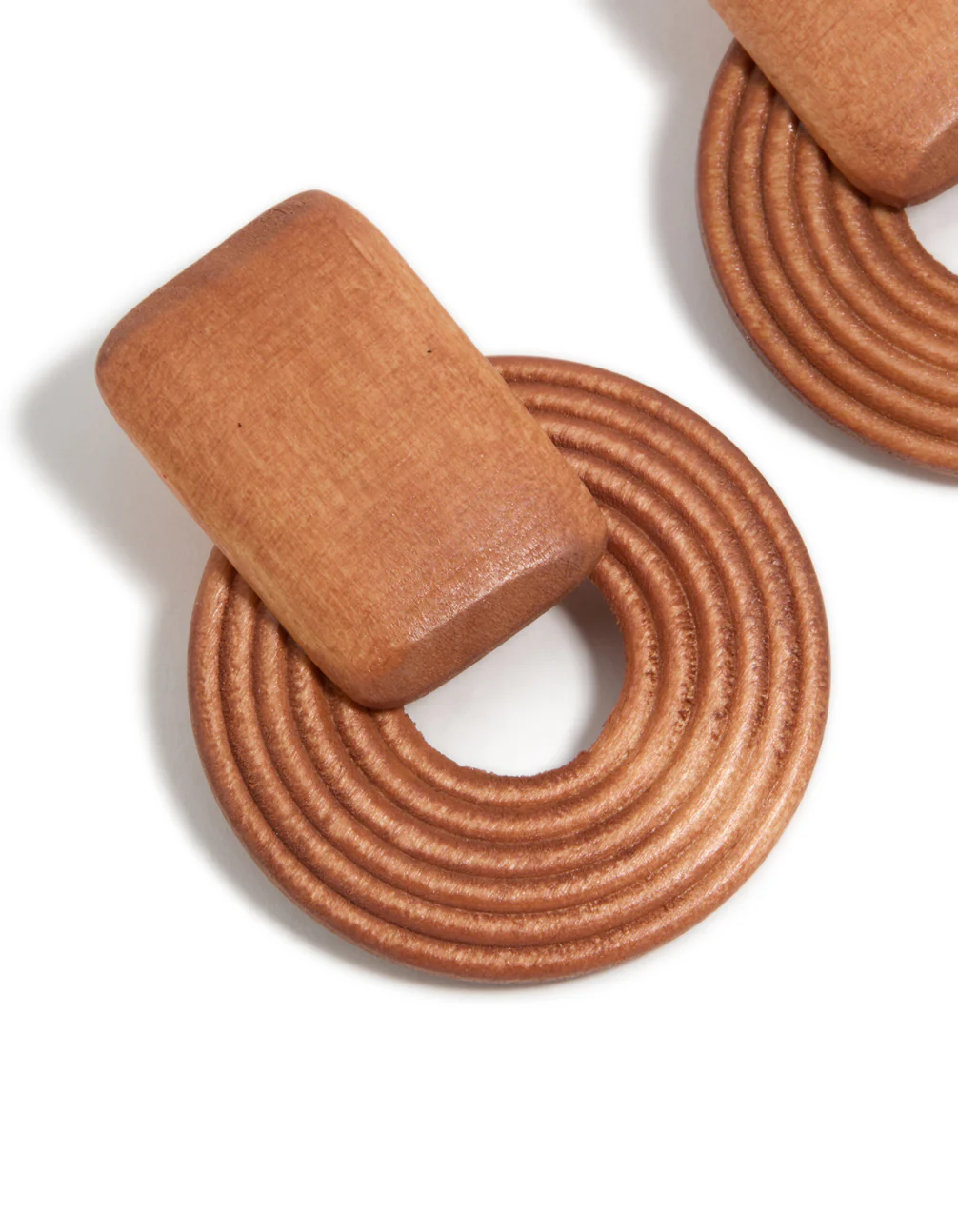 Wooden Textured Circle Drop Earrings - Image 4